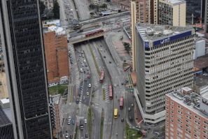 Comprar vivienda en Colombia exige 57 meses de ingresos