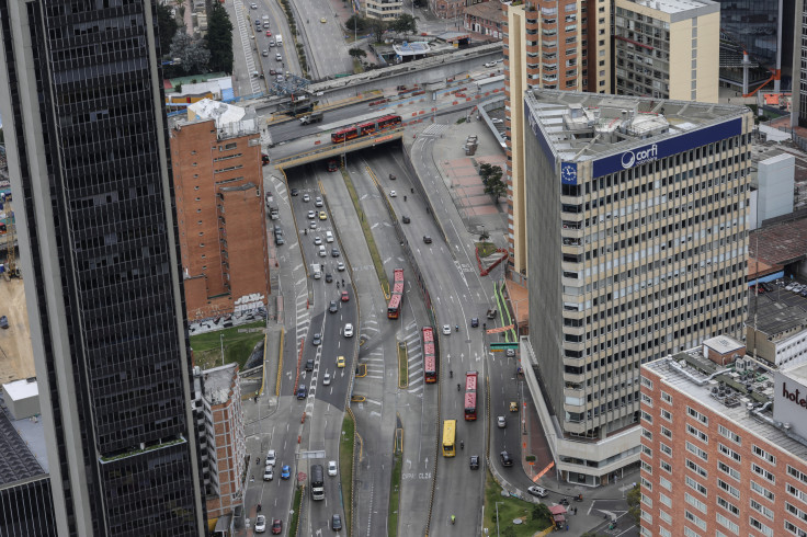 Comprar vivienda en Colombia exige 57 meses de ingresos